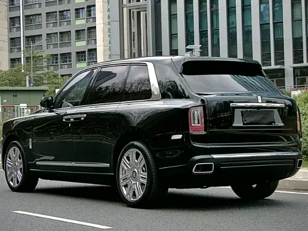 ROLLS-ROYCE CULLINAN