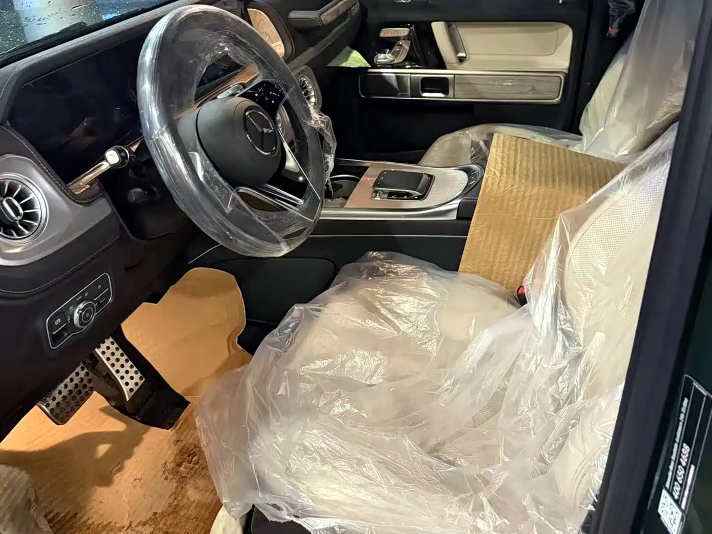 Mercedes-Benz G-Class 2026 Model G 500 фото 6