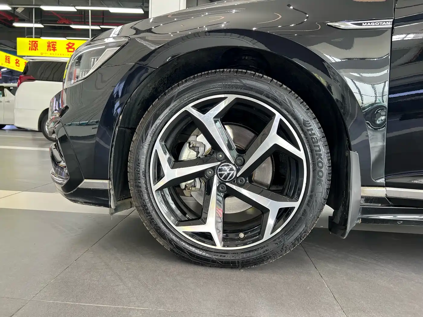 Volkswagen Magotan 2023 Model 2 Million Commemorative Edition 330TSI DSG Luxury фото 7