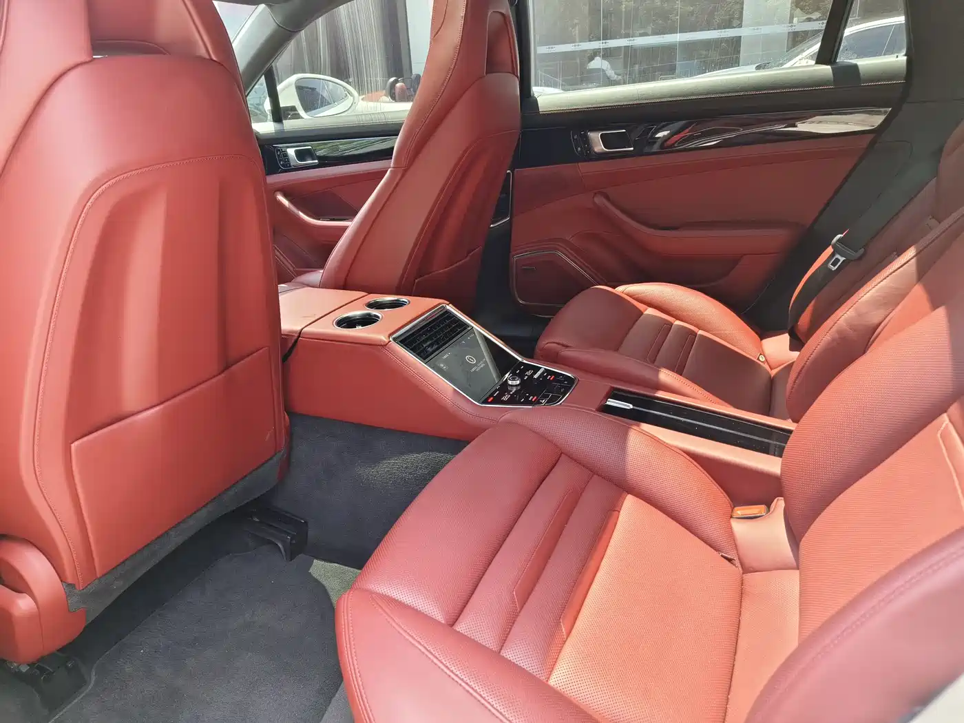 Porsche Panamera 2019 Panamera 4 Executive Long Wheelbase 2.9T фото 6