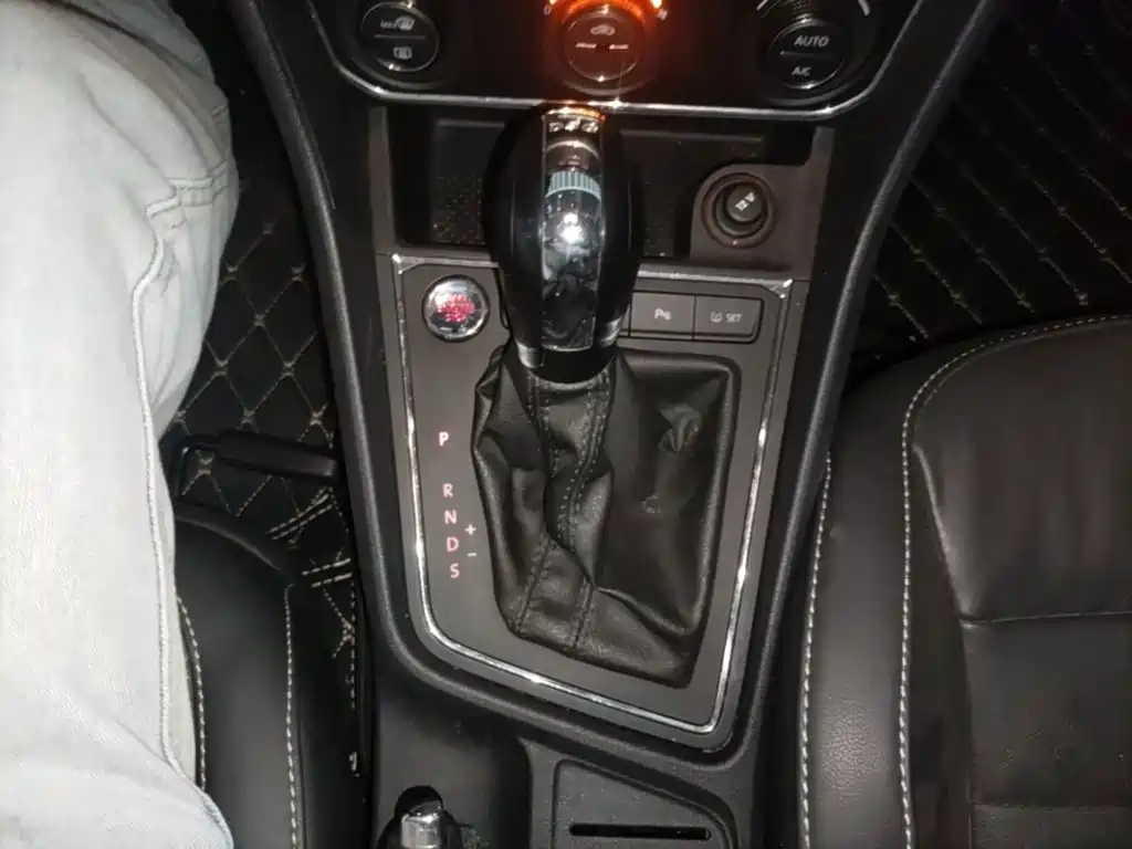 Volkswagen Lavida Tour 2018 2017 180TSI DSG Comfort Edition