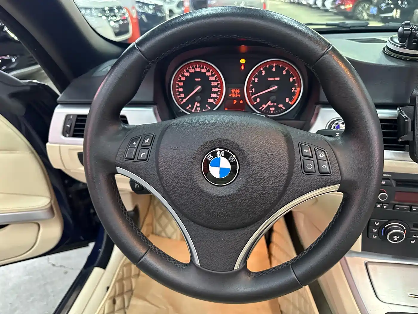 BMW 3 Series (Import) 2011 325i Convertible Coupe фото 12