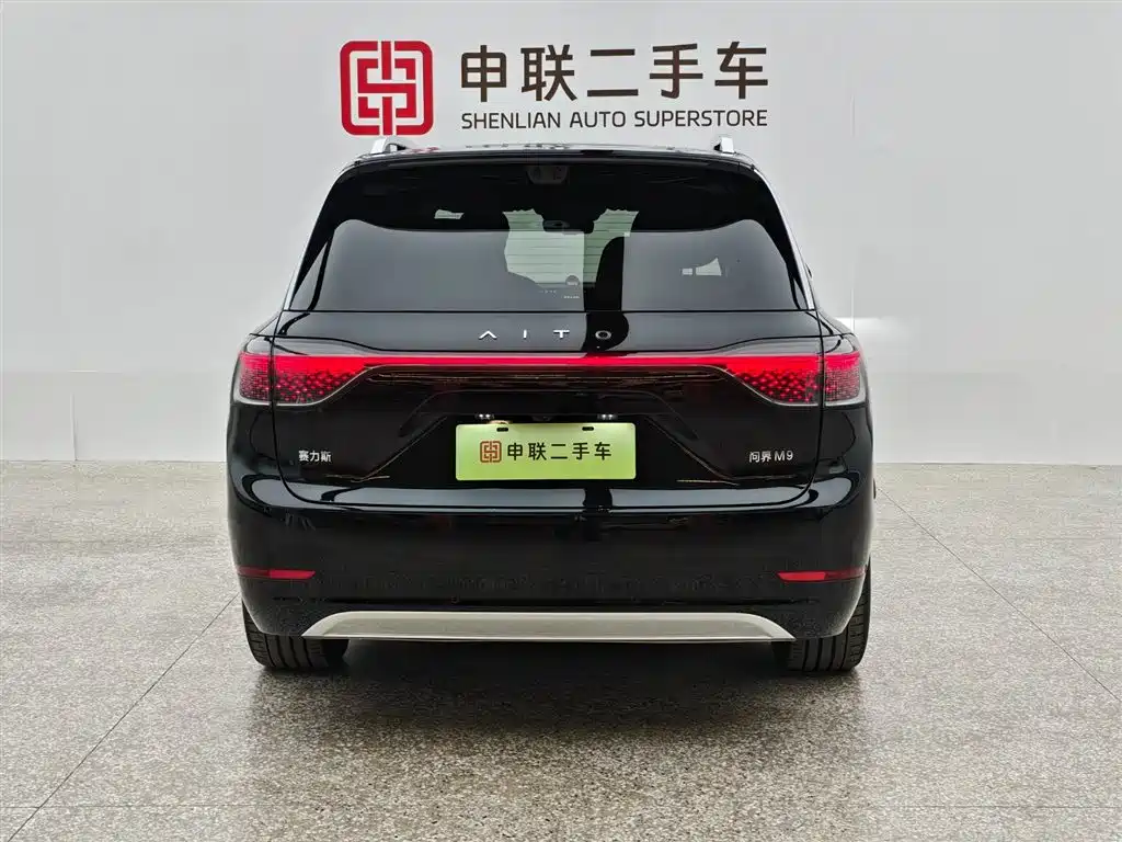 AITO Wenjie AITO M9 2025 Extended Range Ultra 52kWh 6-Seater фото 2