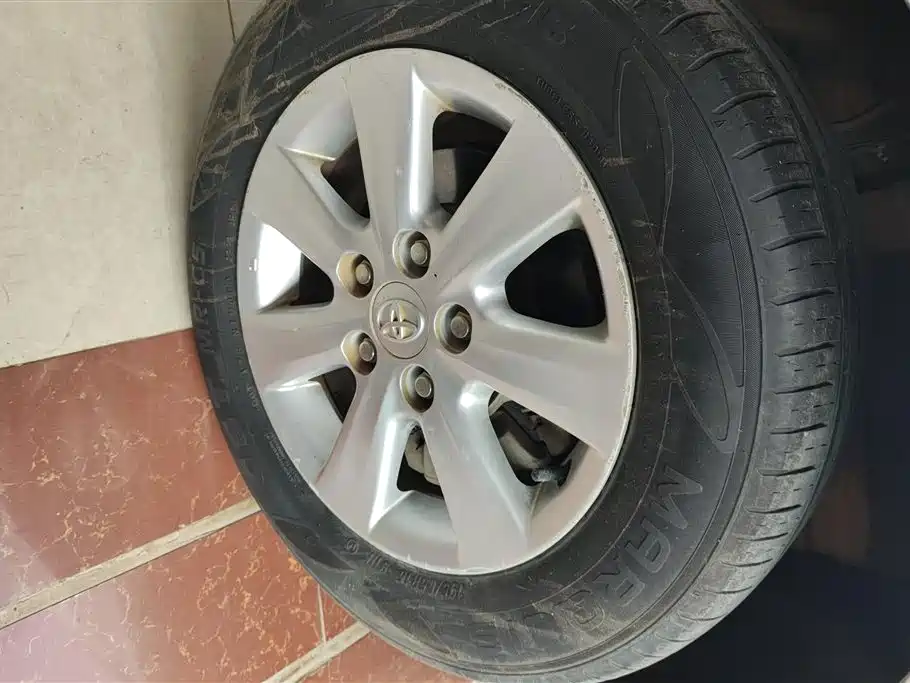 Toyota Corolla 2012 Styling Edition 1.6L Automatic GL фото 6