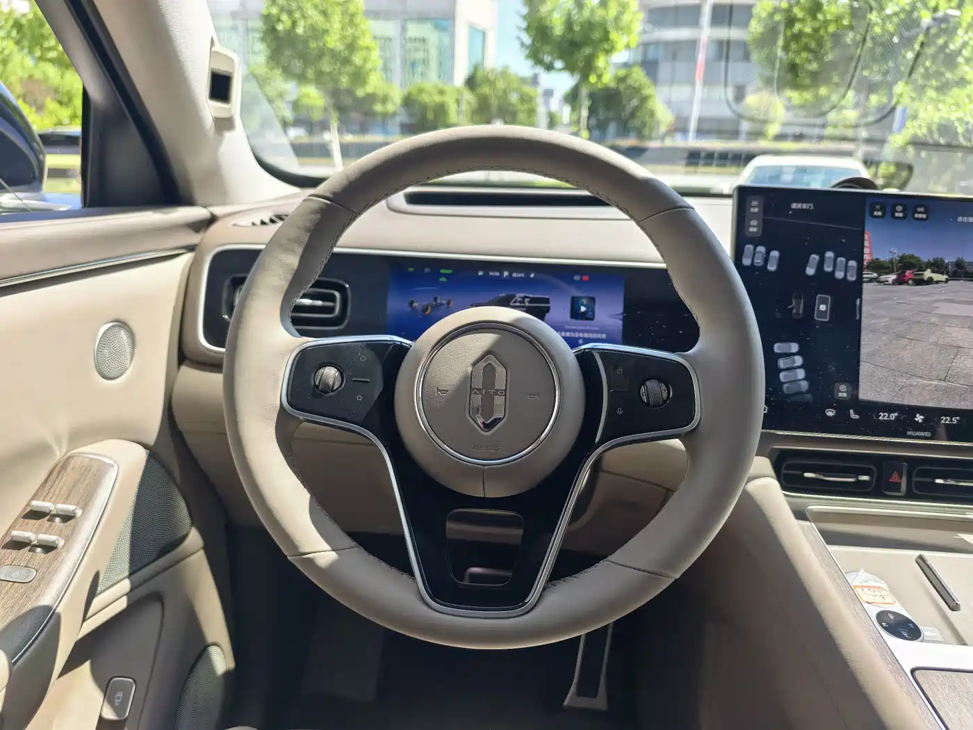AITO Wenjie AITO M7 2026 Extended Range Ultra AWD 5-Seater фото 12