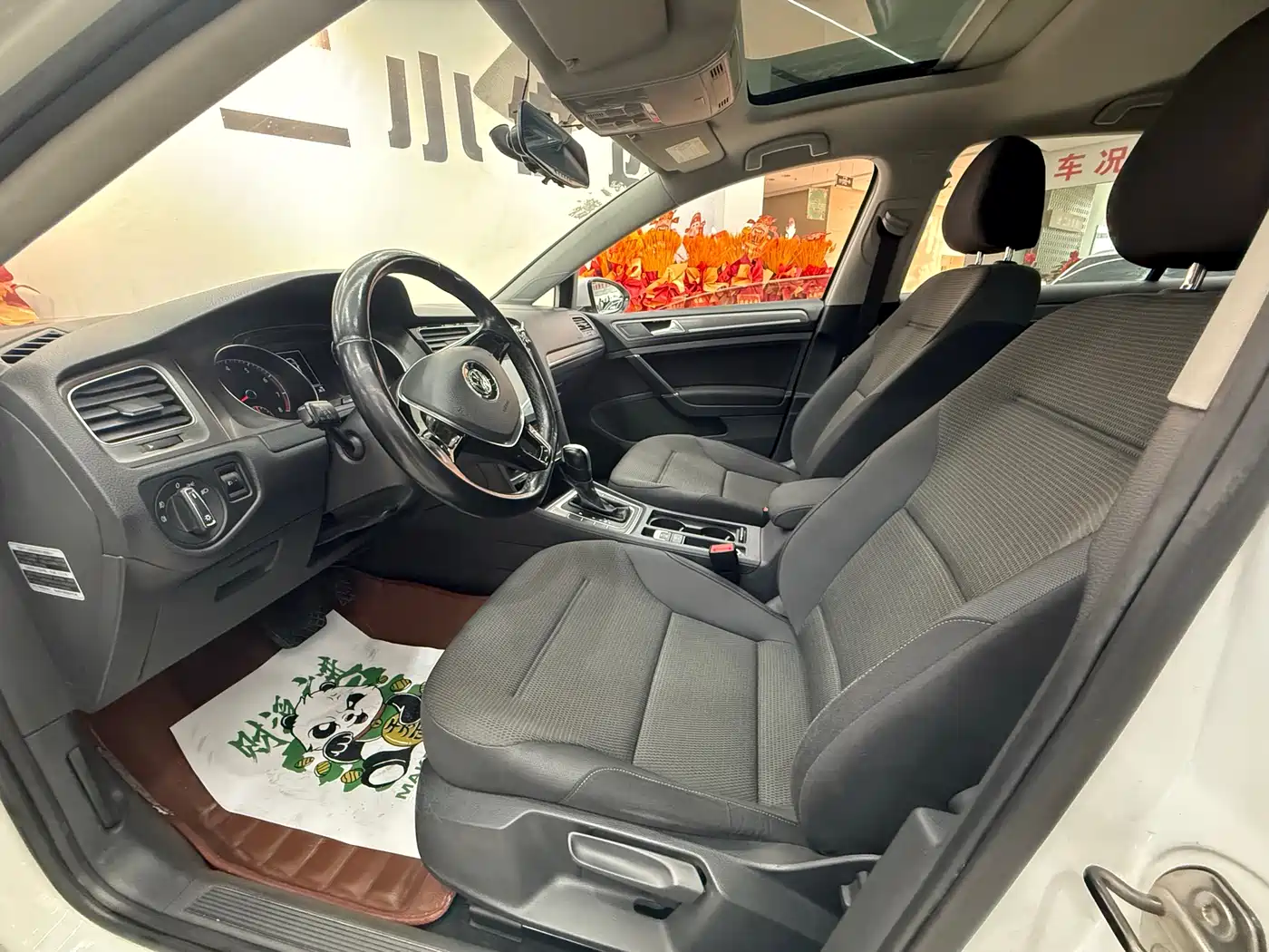 Volkswagen Golf 2015 1.4TSI Automatic Comfort фото 8