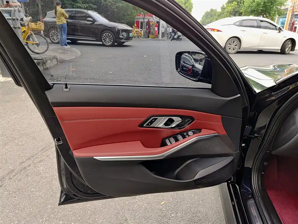 BMW i3 2024 eDrive 35 L фото 6