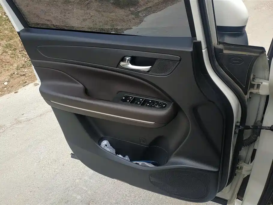GAC Trumpchi Trumpchi M6 2019 270T DCT Honor Edition (7-seater) (China VI) фото 7