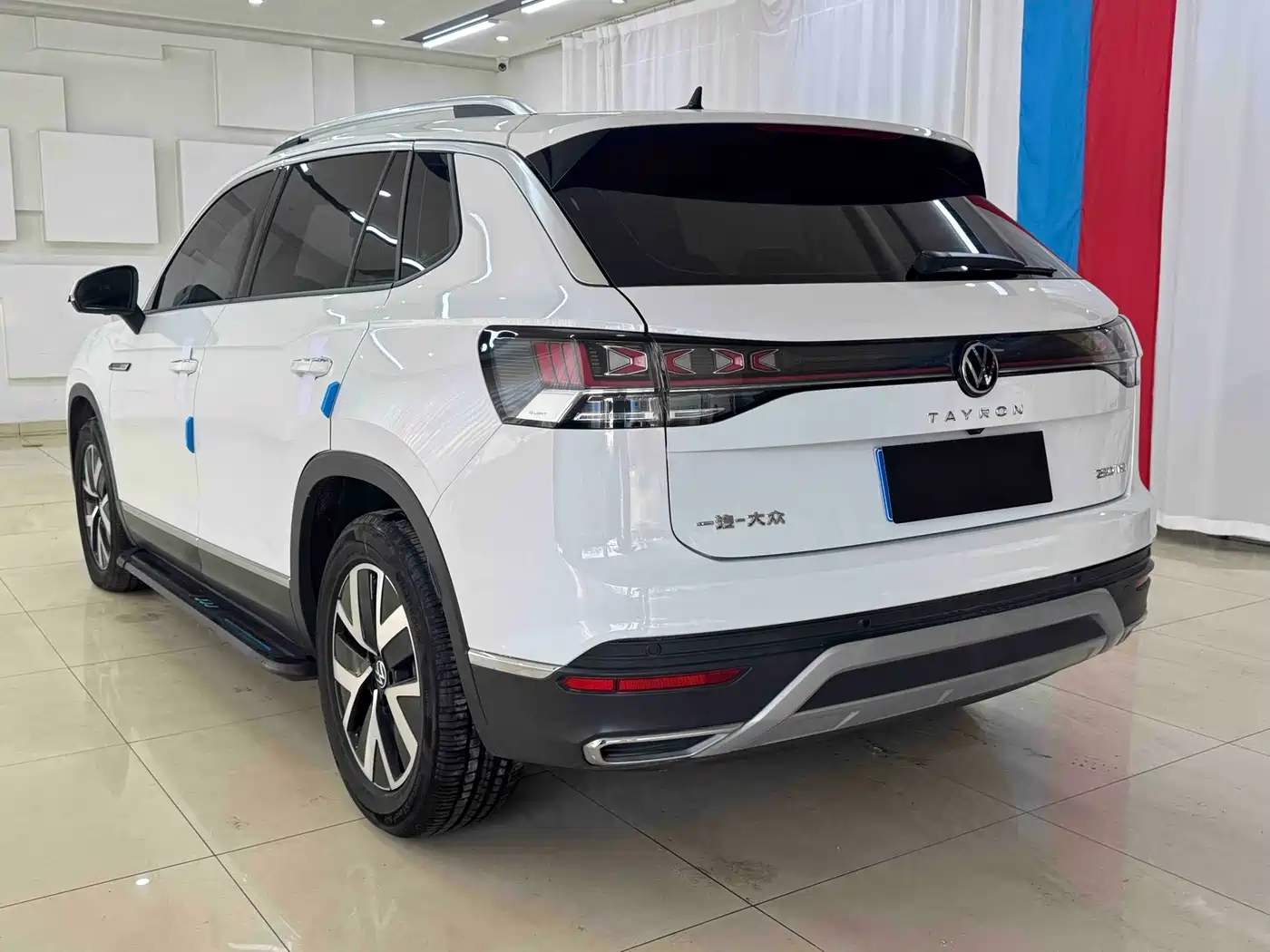 Volkswagen Tayron 2023 280TSI 2WD Luxury Plus Advanced Edition фото 4