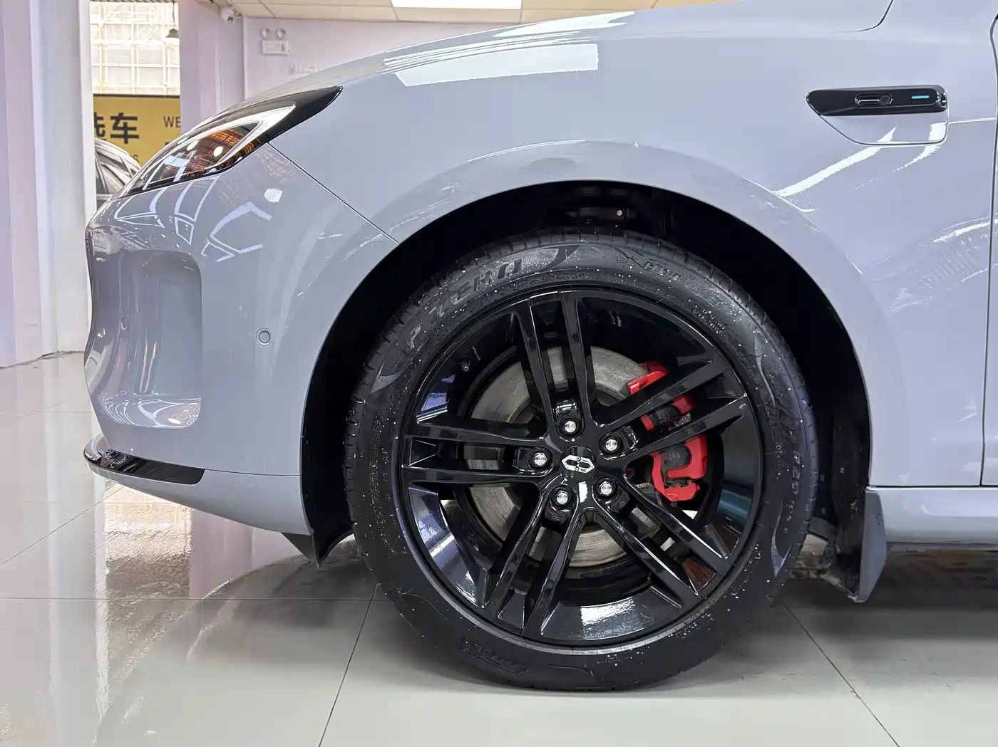 AITO Wenjie AITO M5 2024 Extended Range Max RS AWD Advanced Smart Driving Edition фото 23