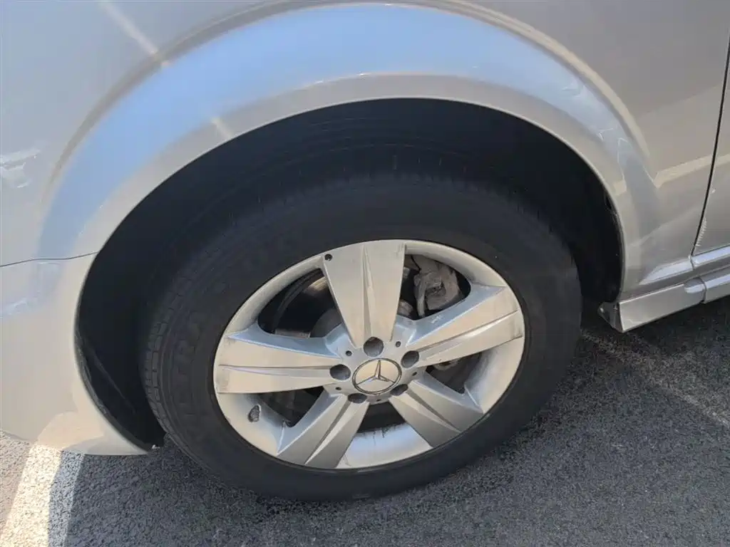 Mercedes-Benz Viano 2013 3.0L Comfort Edition фото 23