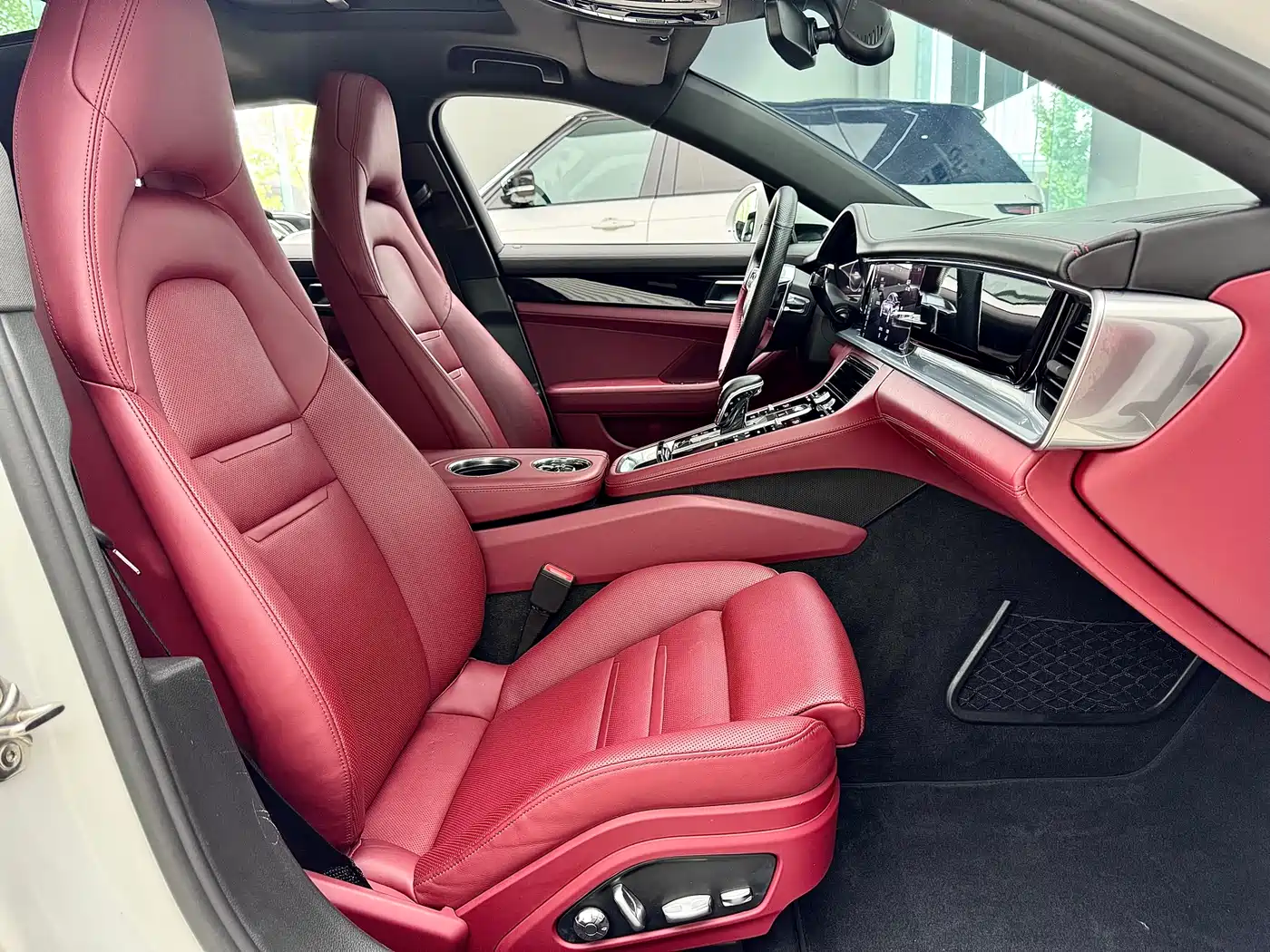 Porsche Panamera 2017 Panamera 3.0T фото 15