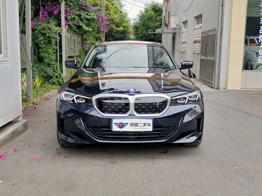 BMW i3 2024 eDrive 35 L фото 2