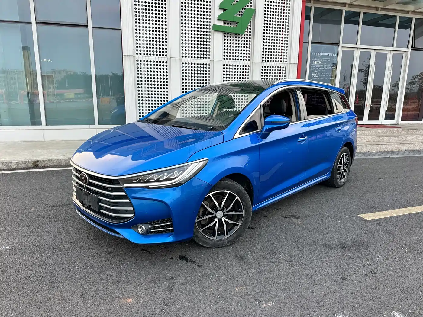 BYD Song MAX 2017 1.5T Auto Smart Connect Premium 7-seater