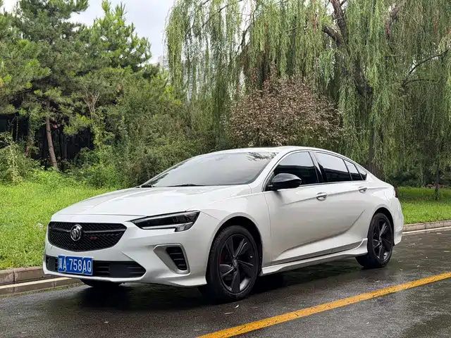 Buick Regal 2020