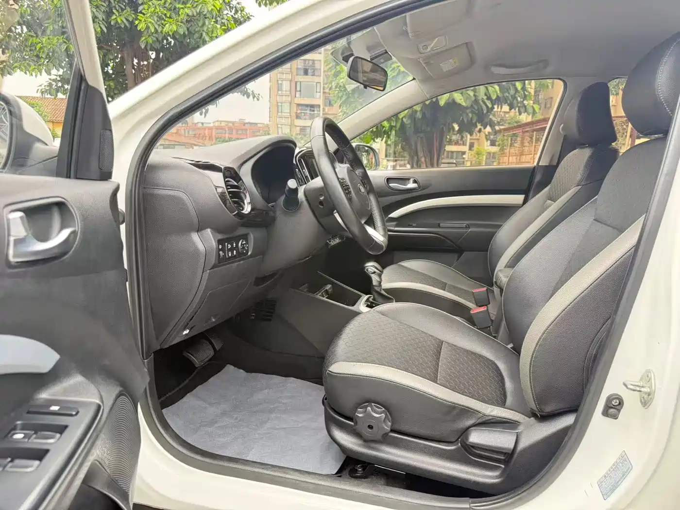 Kia KX1 2019 1.4L Automatic Fun Edition China V фото 4