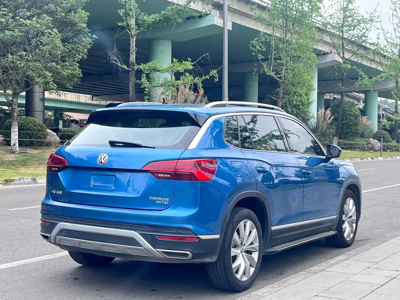 Volkswagen Tayron 2019 330TSI 2WD Luxury Plus China VI фото 9