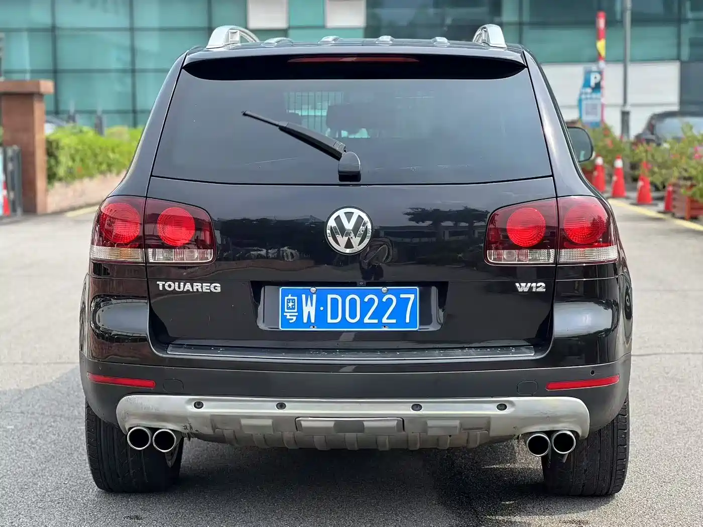 Volkswagen Touareg 2008 6.0 W12 Top Model фото 3