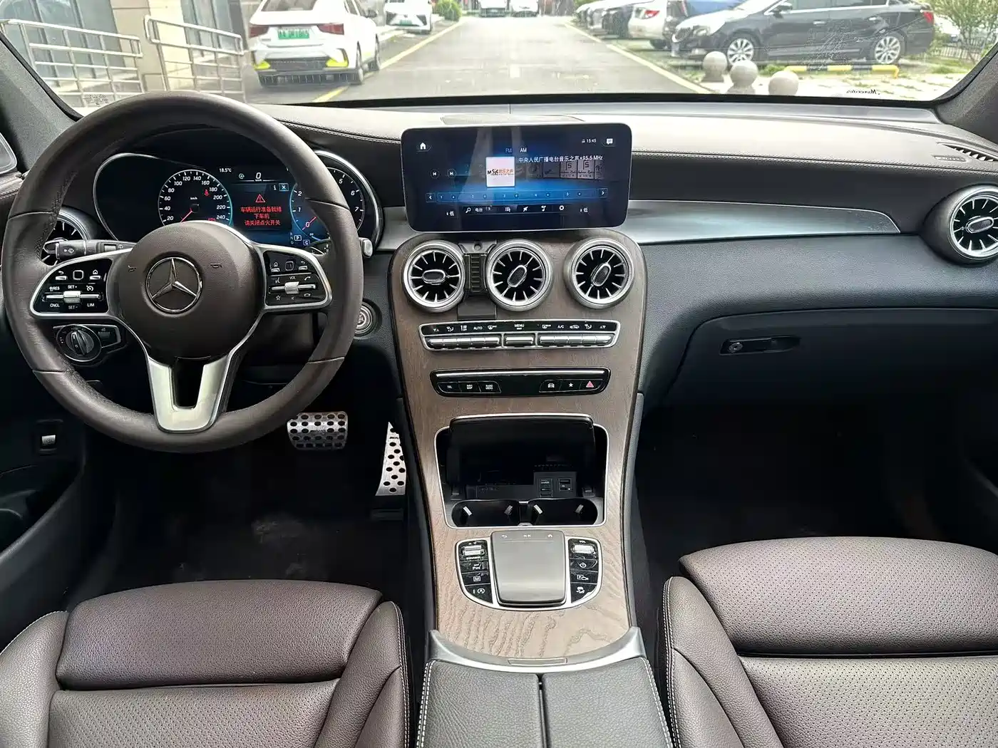 MERCEDES-BENZ GLC