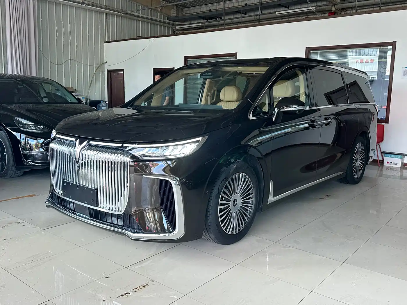 Voyah Auto Voyah Dreamer 2025 PHEV AWD Flagship Kunpeng Edition