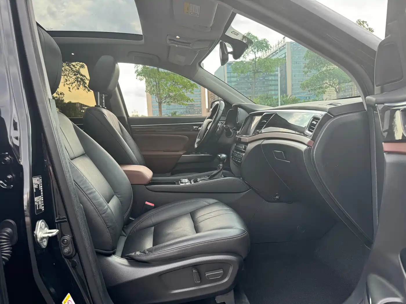 GAC Trumpchi Trumpchi GS8 2017 320T AWD Luxury Smart Connect (7-Seater) фото 9