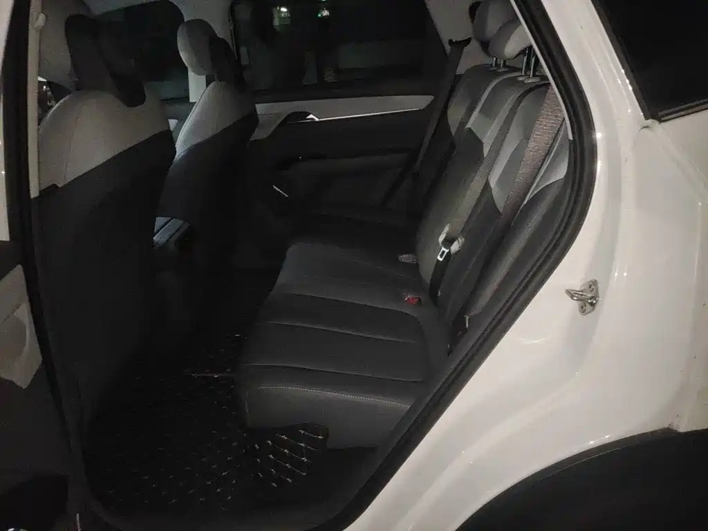 Besturn Yueyi 03 2026 2025 Model 565km Enjoy Edition
