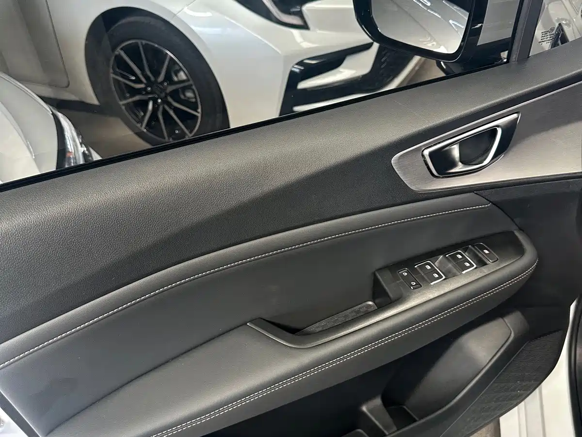 Wuling Motors Wuling Jiachen 2024 2022 1.5T CVT Smart Luxury