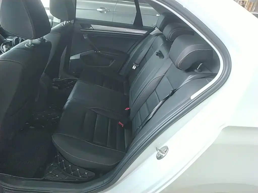 Volkswagen Bora 2016 Model 1.6L Automatic Comfort фото 17