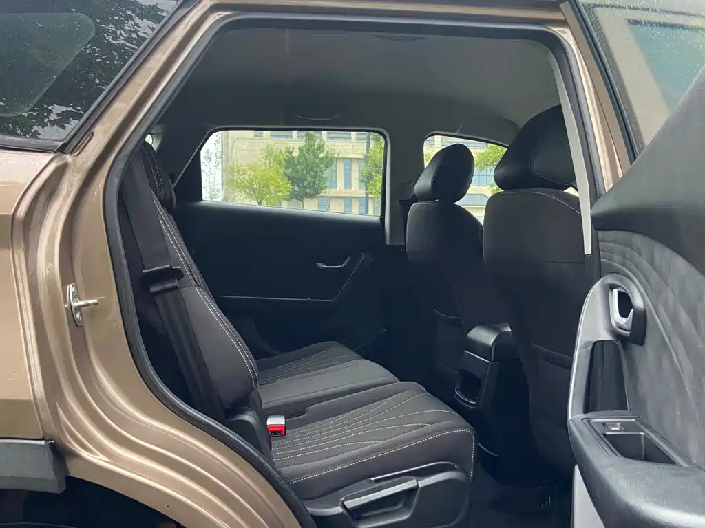Jetour X70M 2020 2020 Facelift 1.5T Manual Partner 6-seater