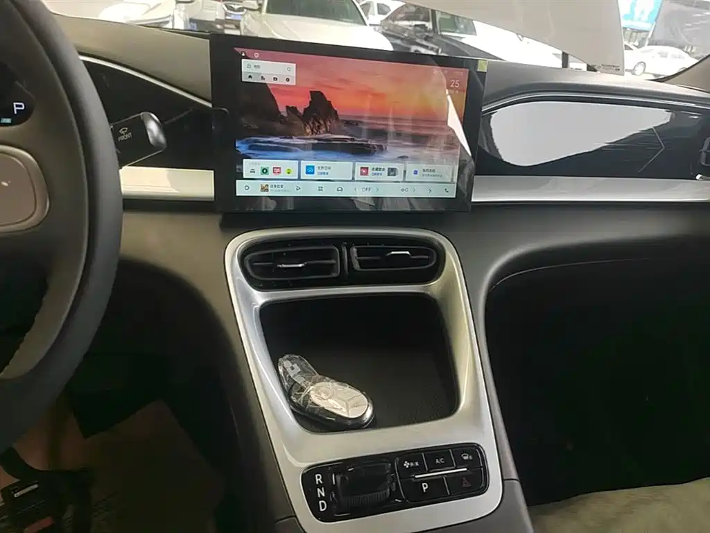 Geely Galaxy Starry Wish 2026 Edition 310km Youth Version фото 13