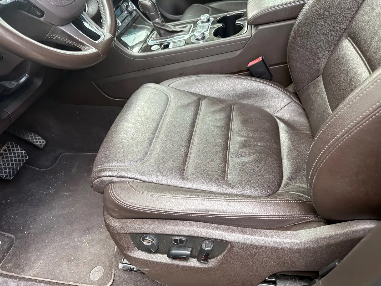 Фото 8 - Volkswagen Touareg