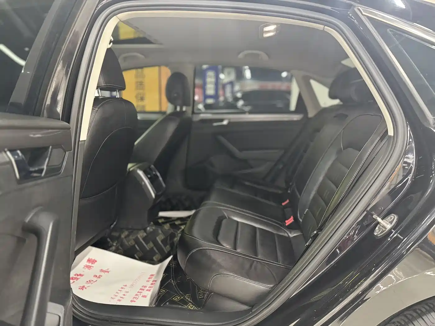 Volkswagen Passat 2017 280TSI DSG Prestige фото 6