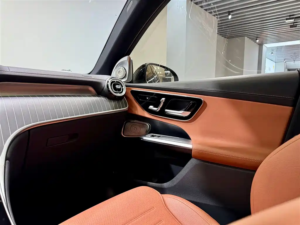 Mercedes-Benz GLC 2024 GLC 300 L 4MATIC Dynamic 5-seater фото 23