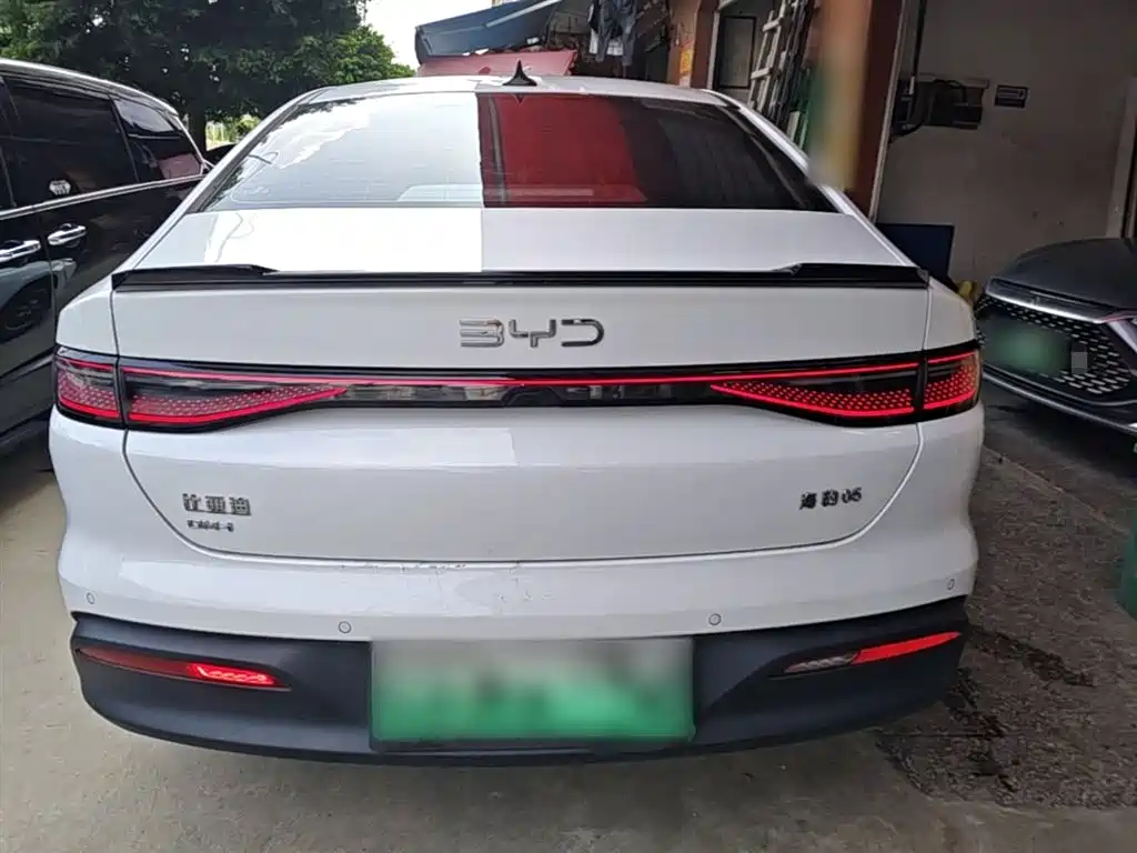 BYD Hai Bao 05 DM-i 2025 DM-i Smart Drive Edition 55KM Luxury фото 6