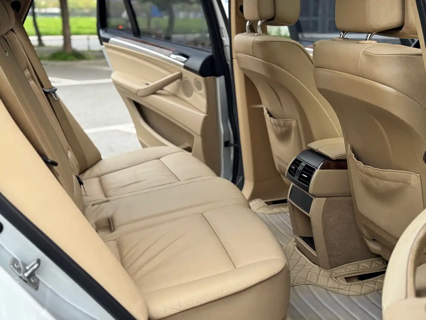 BMW X5 (Import) 2011 xDrive35i Leading Edition фото 11