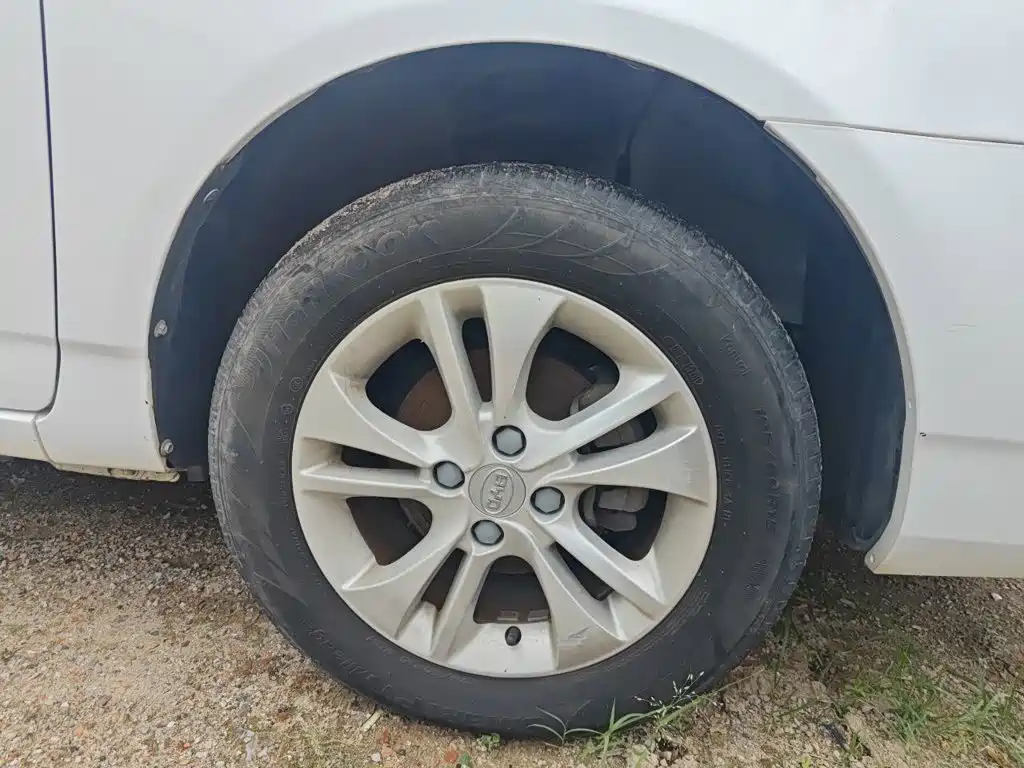 Фото 8 - BYD F3