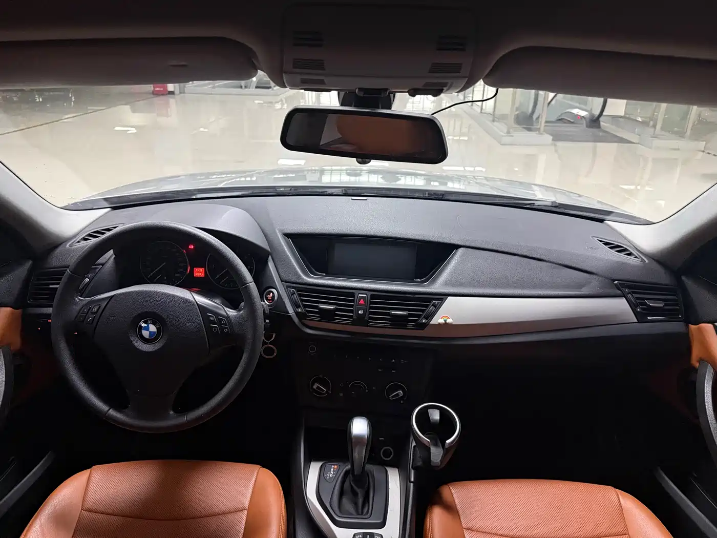 BMW X1 2013 sDrive18i Fashion фото 9