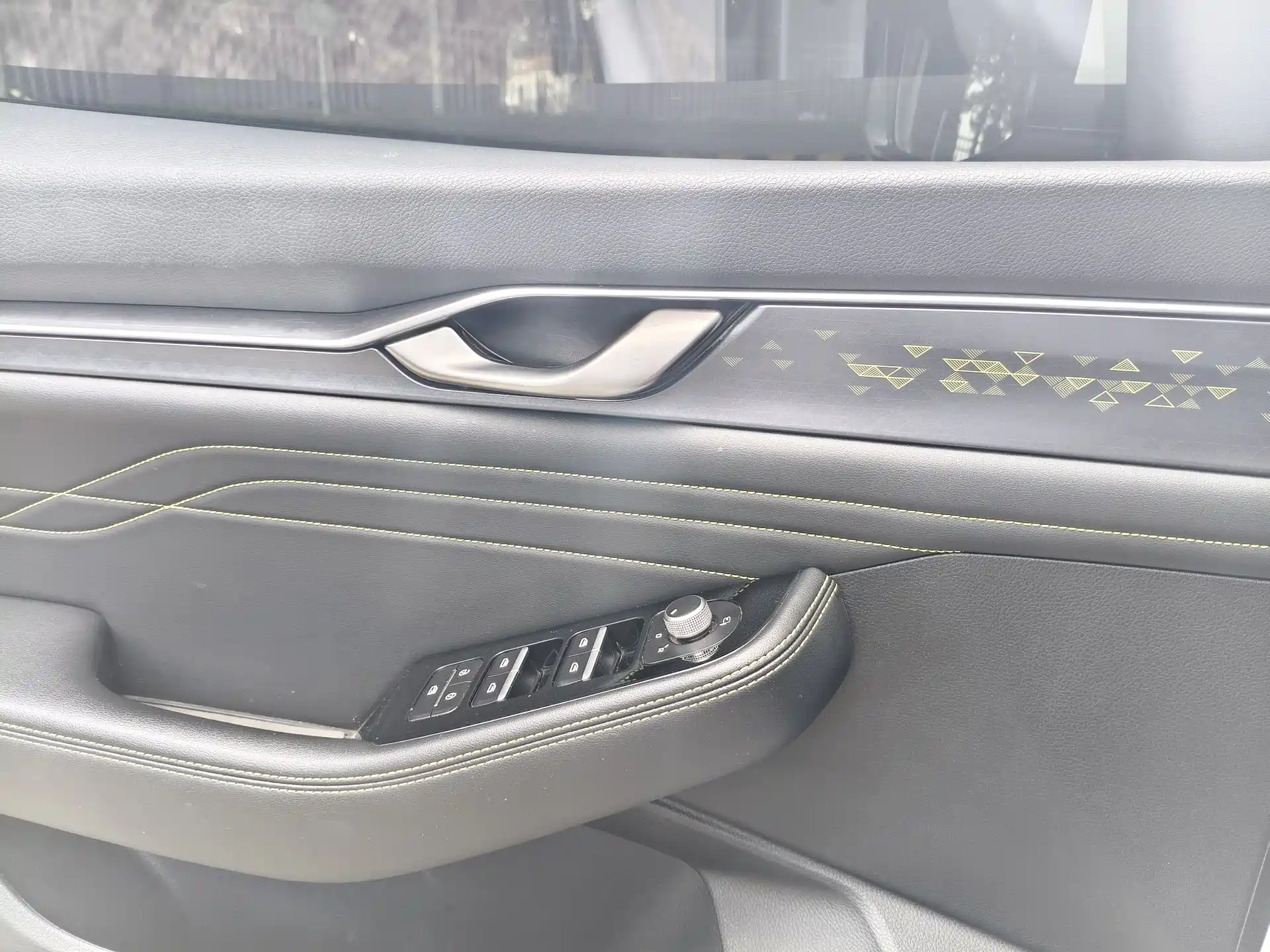 Фото 11 - Geely Preface