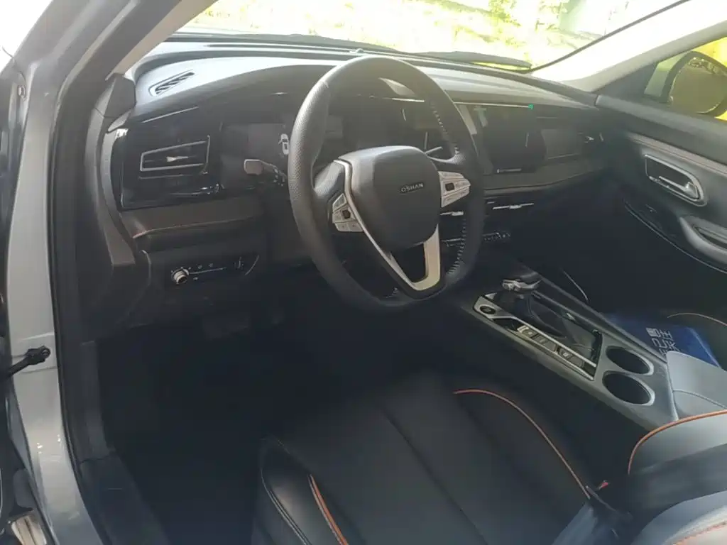 Changan Oshan X7 PLUS 2022 2022 1.5T Blue Whale Edition Auto Executive