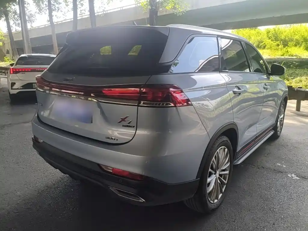 Changan Oshan X7 PLUS 2022 2022 1.5T Blue Whale Edition Auto Executive