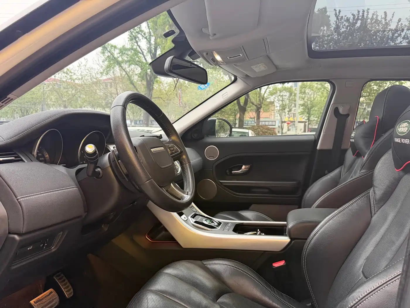 Land Rover Range Rover Evoque (Import) 2014 2.0T 5-door Brilliance Sport фото 7