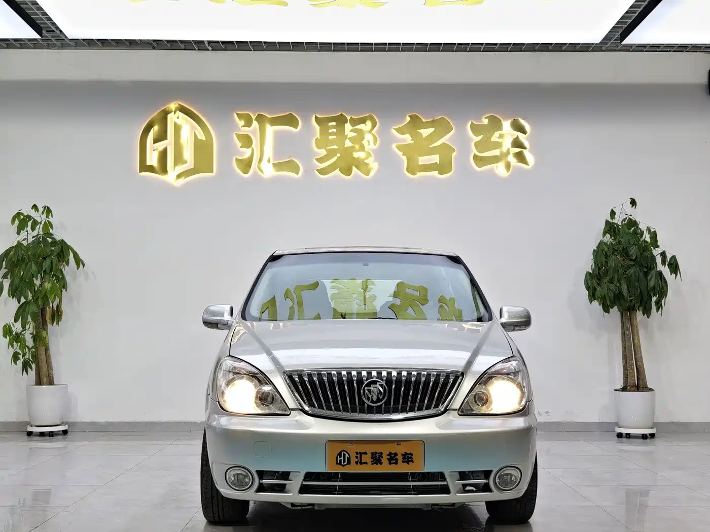 Фото 3 - Buick GL8