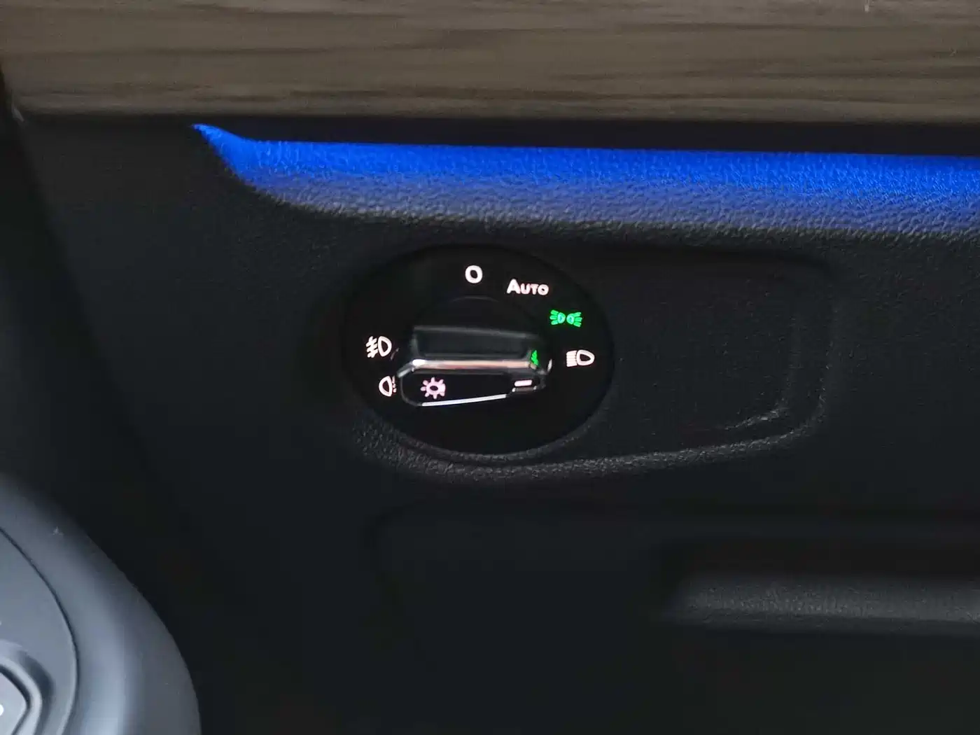 Volkswagen Passat 2019 330TSI Premium Edition China V фото 20