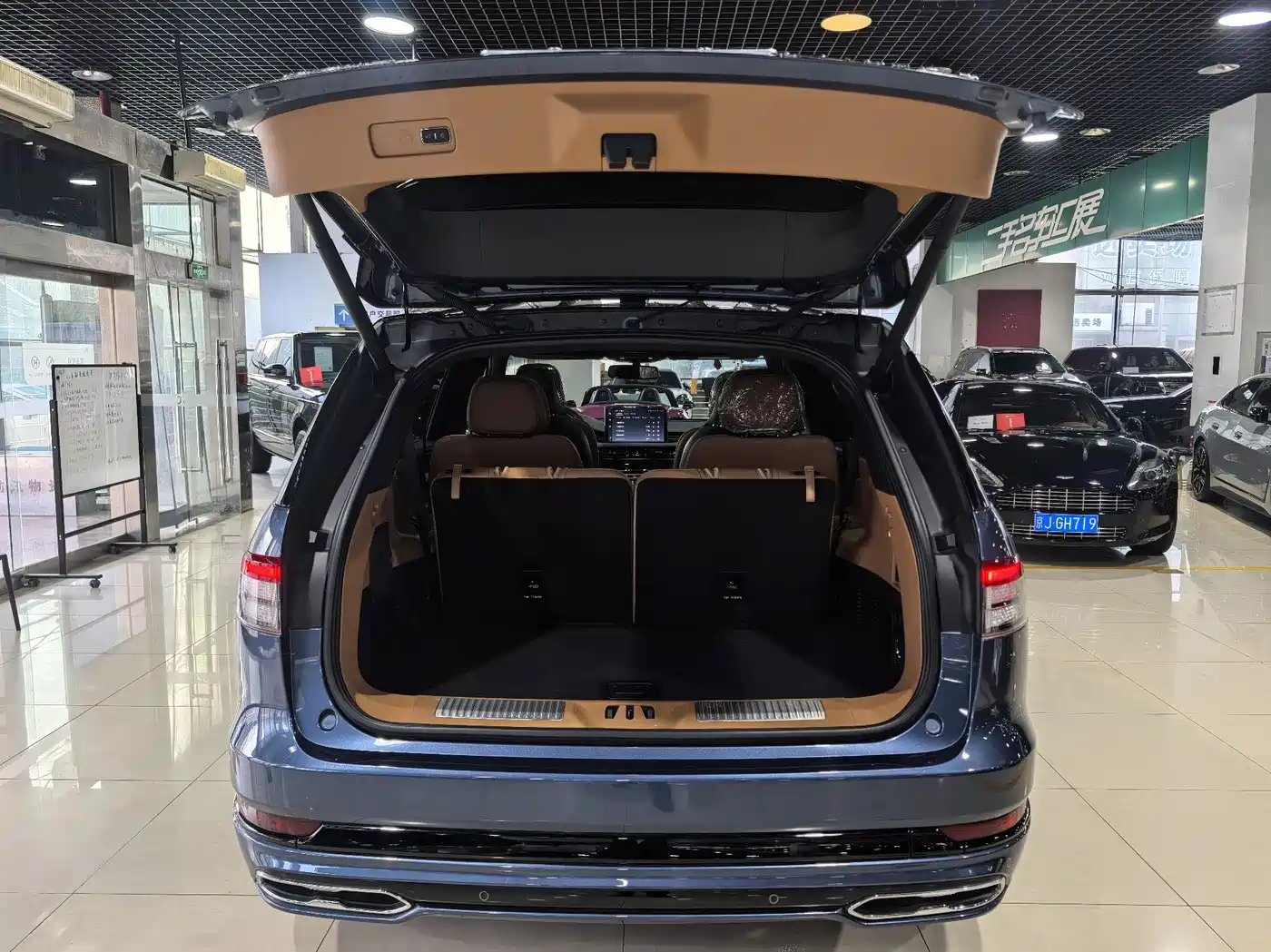 Lincoln Aviator 2022 3.0T V6 AWD Presidential Edition фото 22