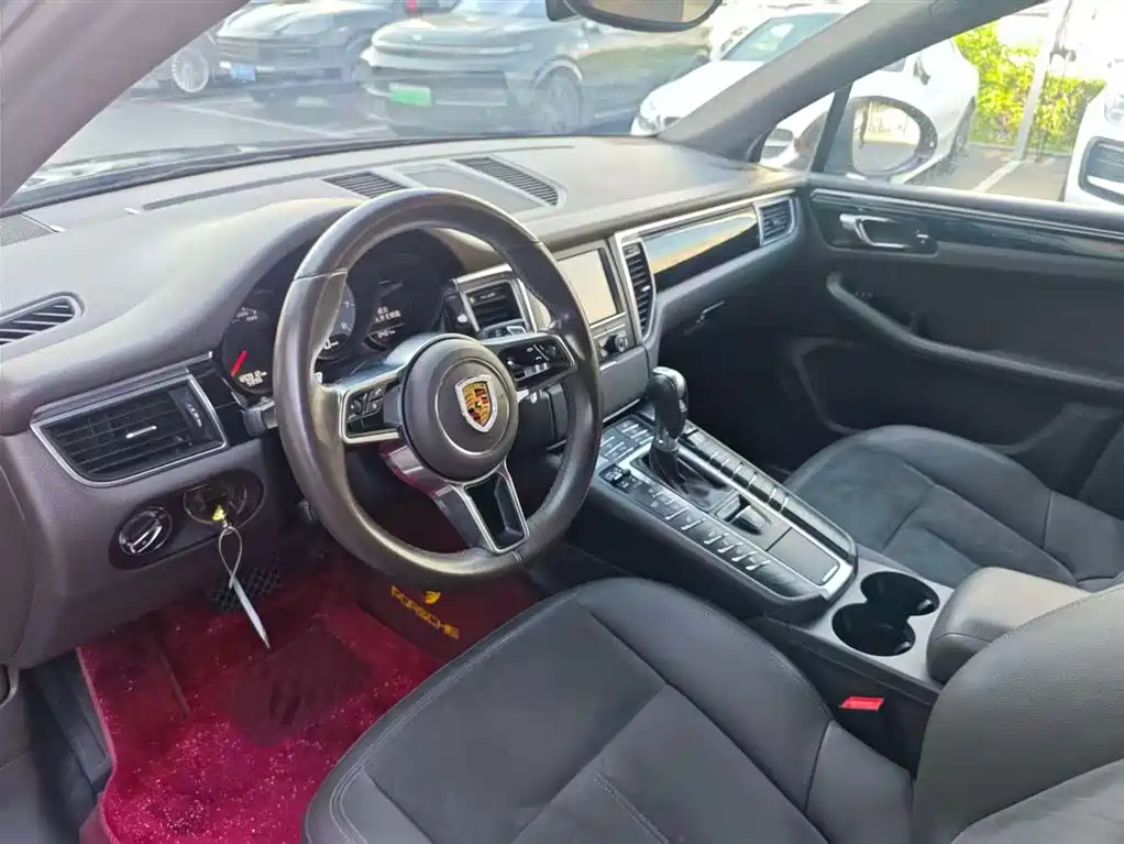 Porsche Macan 2016 Macan S 3.0T фото 9
