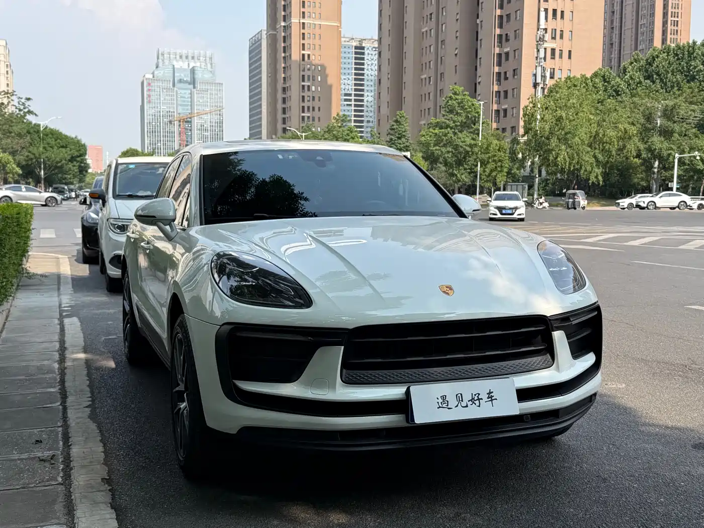 Porsche Macan 2022 Macan 2.0T фото 2