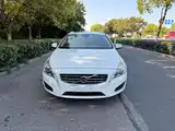 Фото 2 - Volvo V60