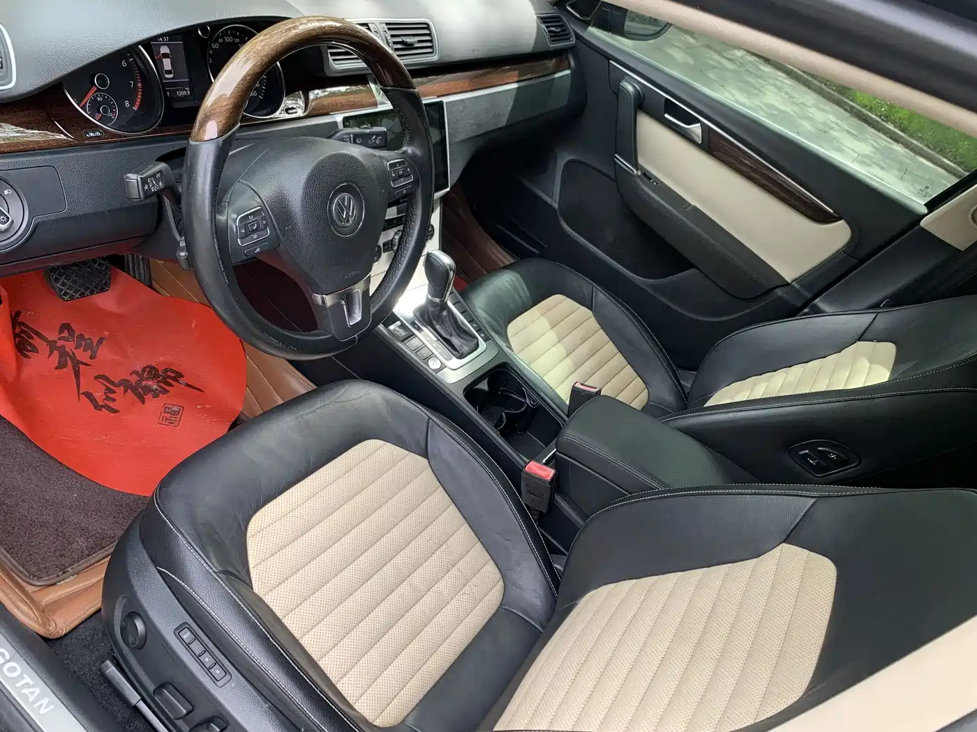Volkswagen Magotan 2012 3.0FSI Flagship фото 9