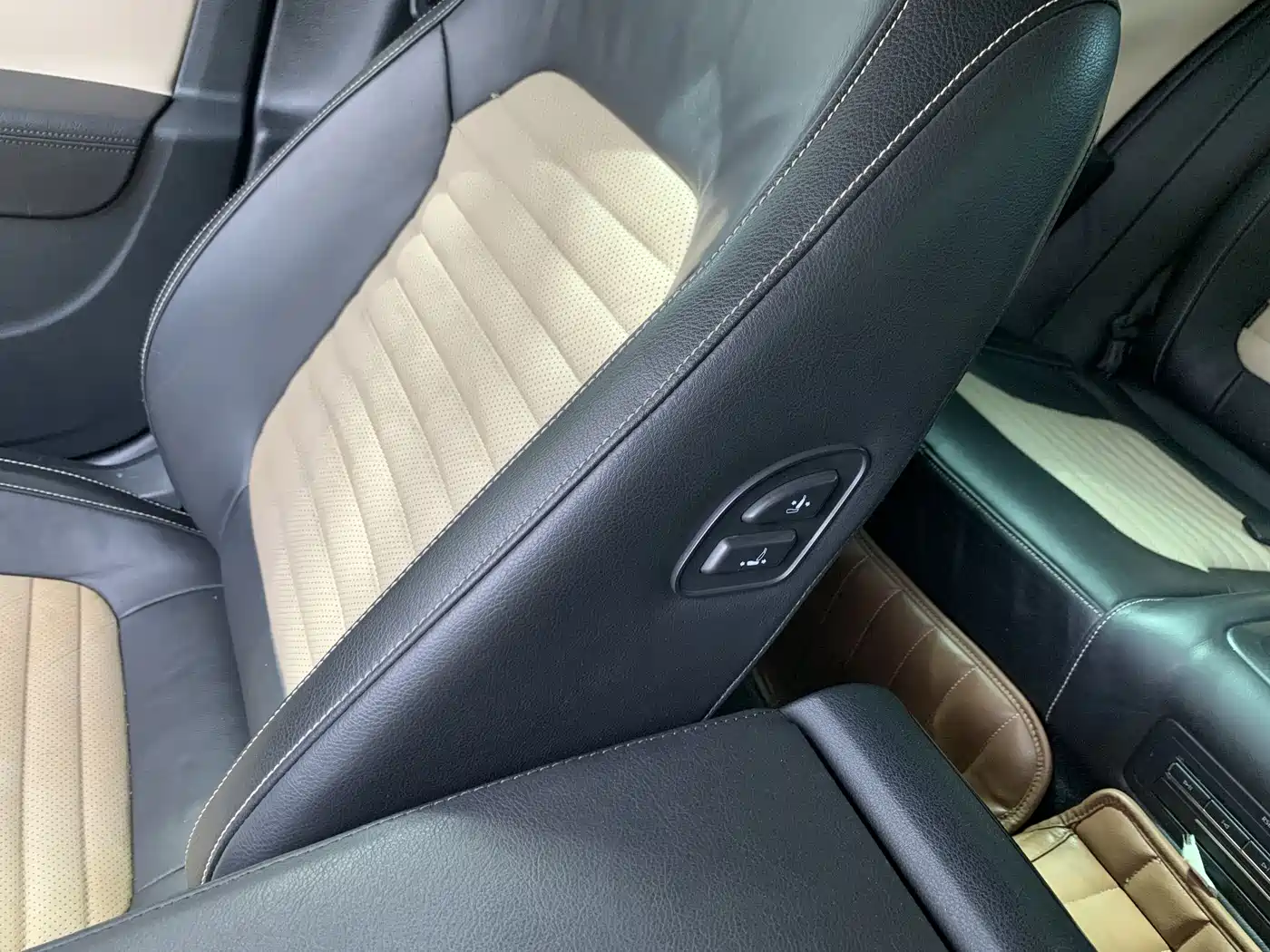 Volkswagen Magotan 2012 3.0FSI Flagship фото 19