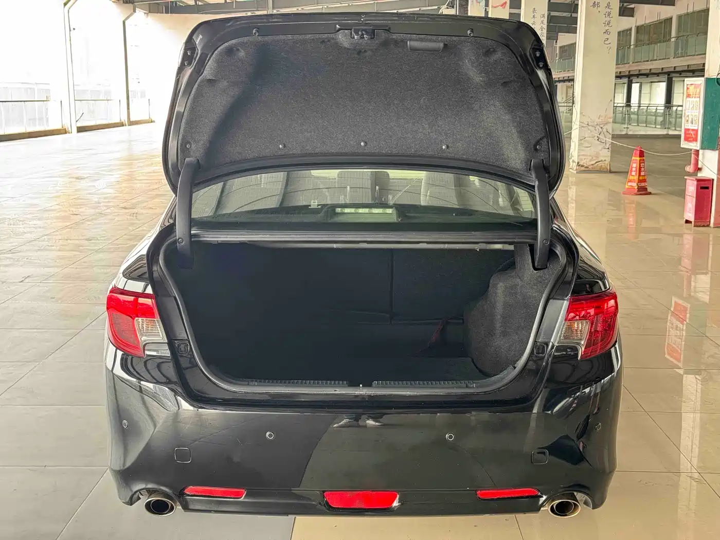 Toyota Reiz 2013 2.5V Premium Edition фото 19